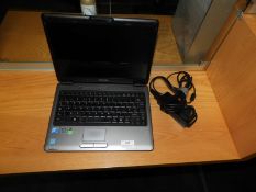 *Toshiba Satellite Pro Laptop Computer