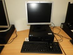 *HP Desktop Computer with Monitor, Keyboard & Mouse