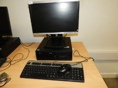 *HP Desktop Computer with Monitor, Keyboard & Mouse
