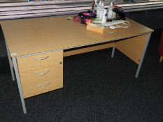 *Single Pedestal Desk with Lefthand Drawer Unit in Lightwood & Grey Finish 160x80cm