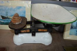 Vintage Avery Enamel Grocery Scales