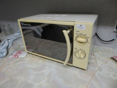* Russell Hobbs domestic microwave