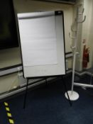 *Flip Chart Easel