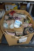 Large Collection of Household Goods, Decorative It