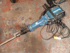 *Makita 110v AVT Model HM1812 Road Breaker