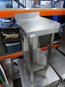 * small infill table with corner angle 400 x 600