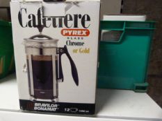 Four Pyrex Cafetiere