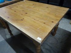 Pine Dining Table 122.5x92x77cm