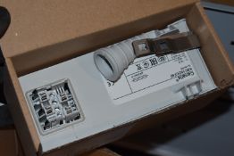16 x Schneider Electric Canalis 12 Amp Tap Off Units Type KBC16DCF40 RRP £720 Brand New