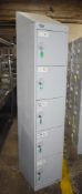 1 x Link Biocote 5 Door Staff Locker in Grey With Keys and Anti Clutter Slope Top - Very Good Pre-