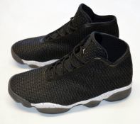 1 x Pair Of Men's Genuine Nike Trainers - Jordan Horizan Black White - Size (EU/UK): 45/10 -