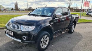 2012 Mitsubishi L200 2.5 DI-D CR Warrior LB Double Cab Pickup 4dr Diesel Manual 4WD (EU5, Leather) -
