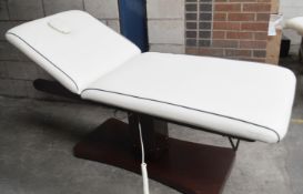 1 x Professional Electric-Hydraulic Massage Table / Spa Bed With REM Remote Control - Ref: