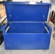 1 x TradeSafe Tool Storage Chest - Ideal For Use on Worksites and Vans To Help Protect Your