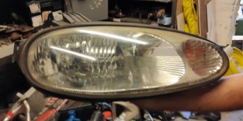 1 x Mazda MX5 Mk2 Headlight - CL011 - Location: Altrincham WA14