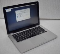 1 x Apple Macbook13