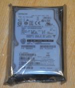 1 x Hitachi  600GB 10K RPM 64MB Cache 6.0Gbps SAS 2.5