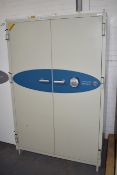 1 x Phoenix Commander 1900 Series Two Door Fire Resistant Security Safe - Ideal For The Home of