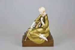 Art, Antiques & Militaria