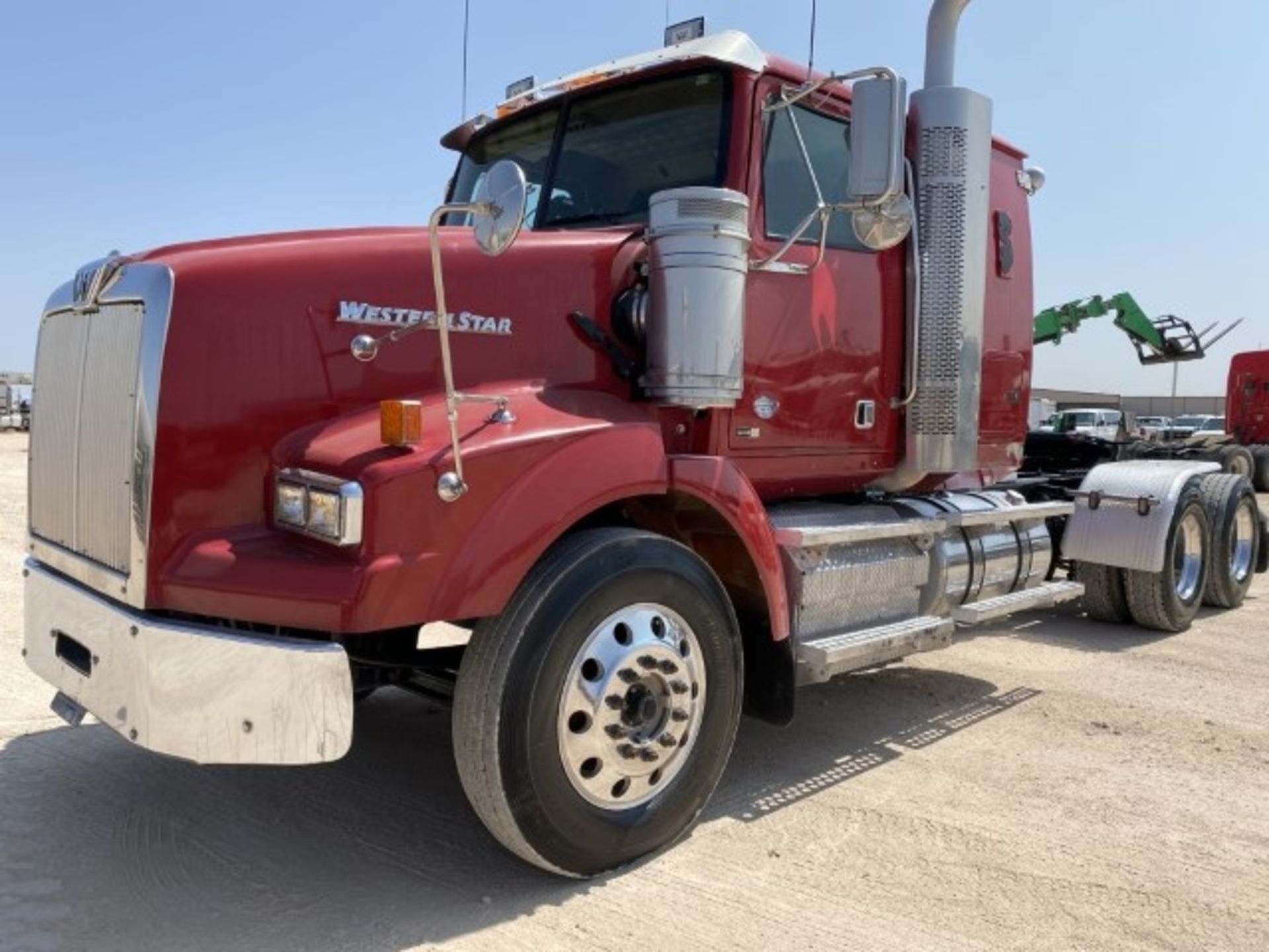 2012 Western Star 4900ex VIN: 5KJJALDRXCPBR6915 Odometer States: 203603 Col