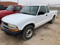 2003 Chevrolet S-10 VIN: 1GCDT19X938228406 Odometer States: 137905 Color: W