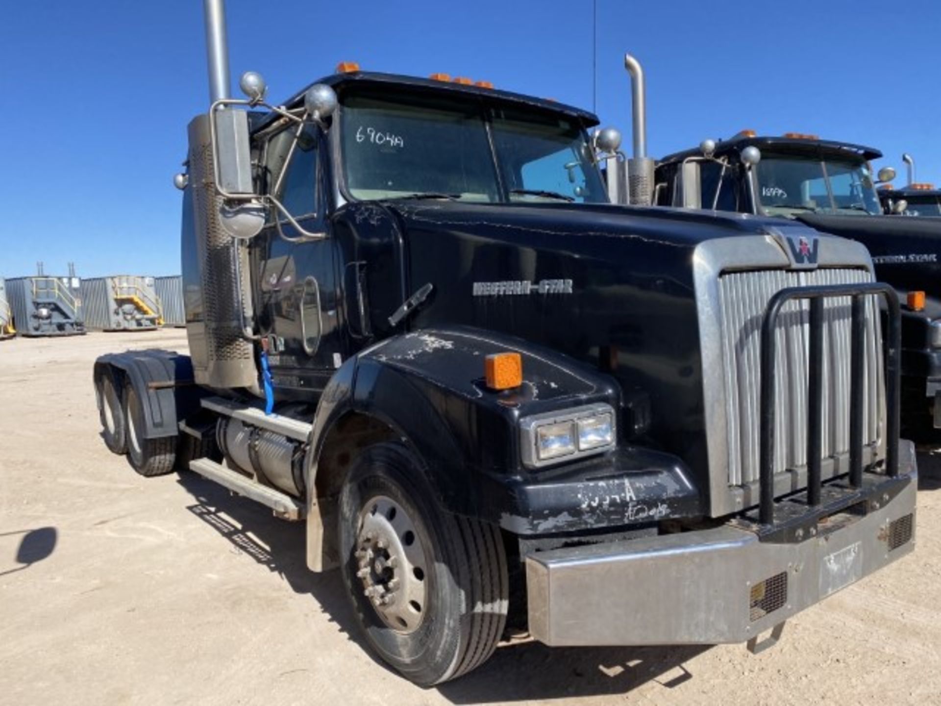 2007 Western Star 4900 VIN: 5KJJBLCB67PX71661 Odometer States: 63553 Color: - Image 2 of 6