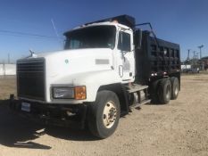 1992 Mack CH613 VIN: 1M2AA12Y6NW015628 Odometer States: 507,072 Color: Whit