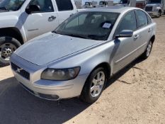 2005 Volvo S40 VIN: YV1MS6824520462468 Color: Silver Condition Unknown No K