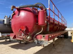 2000 Pioneer 130 bbl vacuum trailer VIN: 1P9TA4327Y1260180 Color: Red 130 B