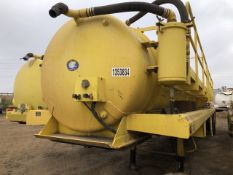 2005 Dragon 130bbl Vac Trailer VIN: 1UNST42205L033364 1353834 Location: Car