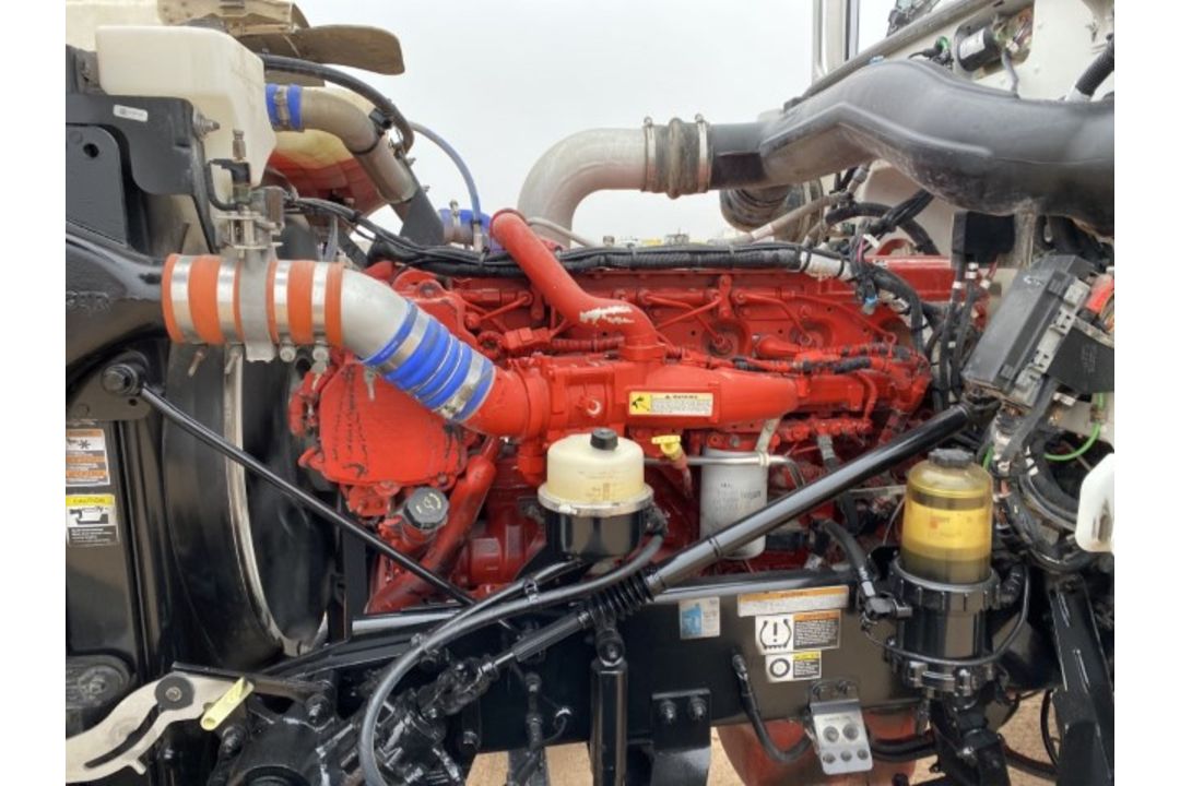 2016 Peterbilt 389 Flattop VIN: 1XPXD49XXGD323130 Odometer States: 203548 C - Image 6 of 9