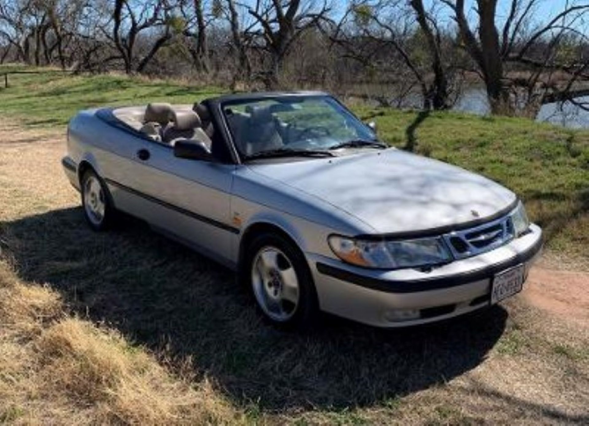 1999 Saab 9.3 Convertible VIN: YS3DF75N4X7003815 Odometer States: 85225 Col - Image 2 of 19