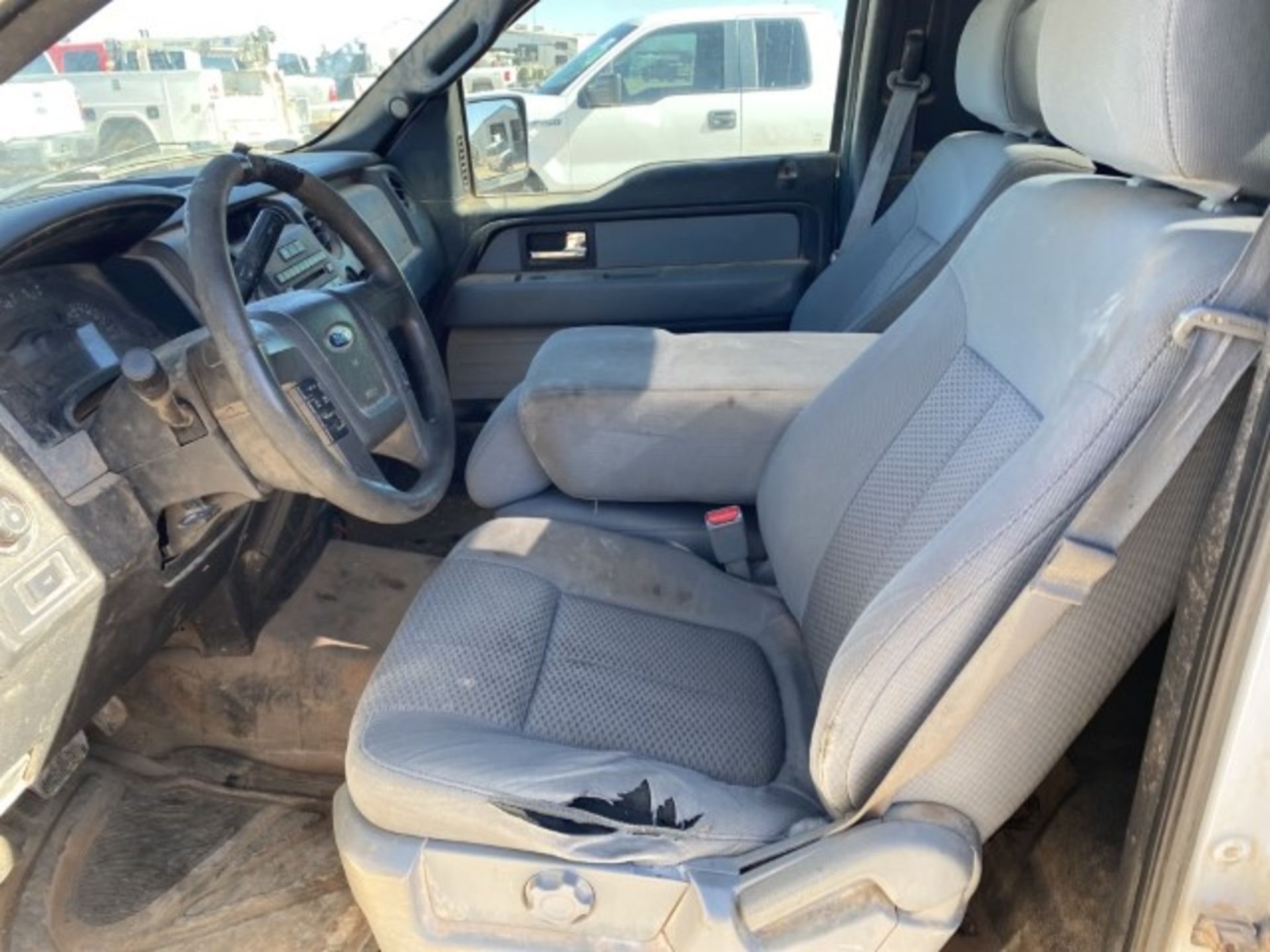 2014 Ford F-150 VIN: 1FTNF1ET5EKD44500 Odometer States: 138532 Color: White - Image 5 of 6