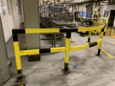 Curved safety barrier