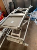 Youngman Adjusta Minit Podium