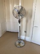 Pedestal fan