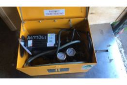 Hilta Morris TW0015 pressure test pump (A673261) and Hilta Morris TW0016 pressure test pump (A675909