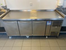 Gram KB 1807 SEB Bench Style Refrigerator