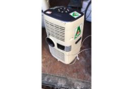 Master Dehumidifier AC1200E, s/No 85E35000457, 240v, no hose (693507) s/No 85E35000457