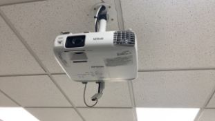 Projector and screen