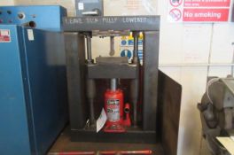 Bench Top Garage Press