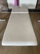 Inclinable Massage Table