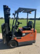 Toyota 1.3 Tonne Electric forklift truck