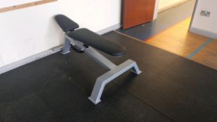 Incline bench