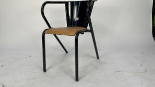 Matte black tub chair