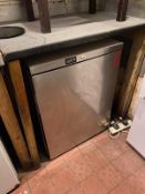 Undersounter freezer