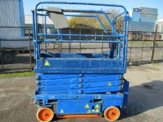 2005 Upright MX19 Scissor Lift Access Platform cherry picker genie 3219
