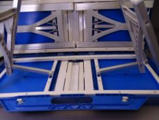 CARRY CASE TYPE FOLDING PICNIC TABLE/BENCH