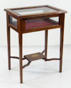 SHERATON-STYLE MAHOGANY & SATINWOOD CROSSBANDED BIJOUTERIE CABINET, glazed sides and hinged top