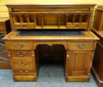 EDWARDIAN WALNUT CYLINDER BUREAU, moulded top above panelled 1/4 cylinder fall, opening to reveal
